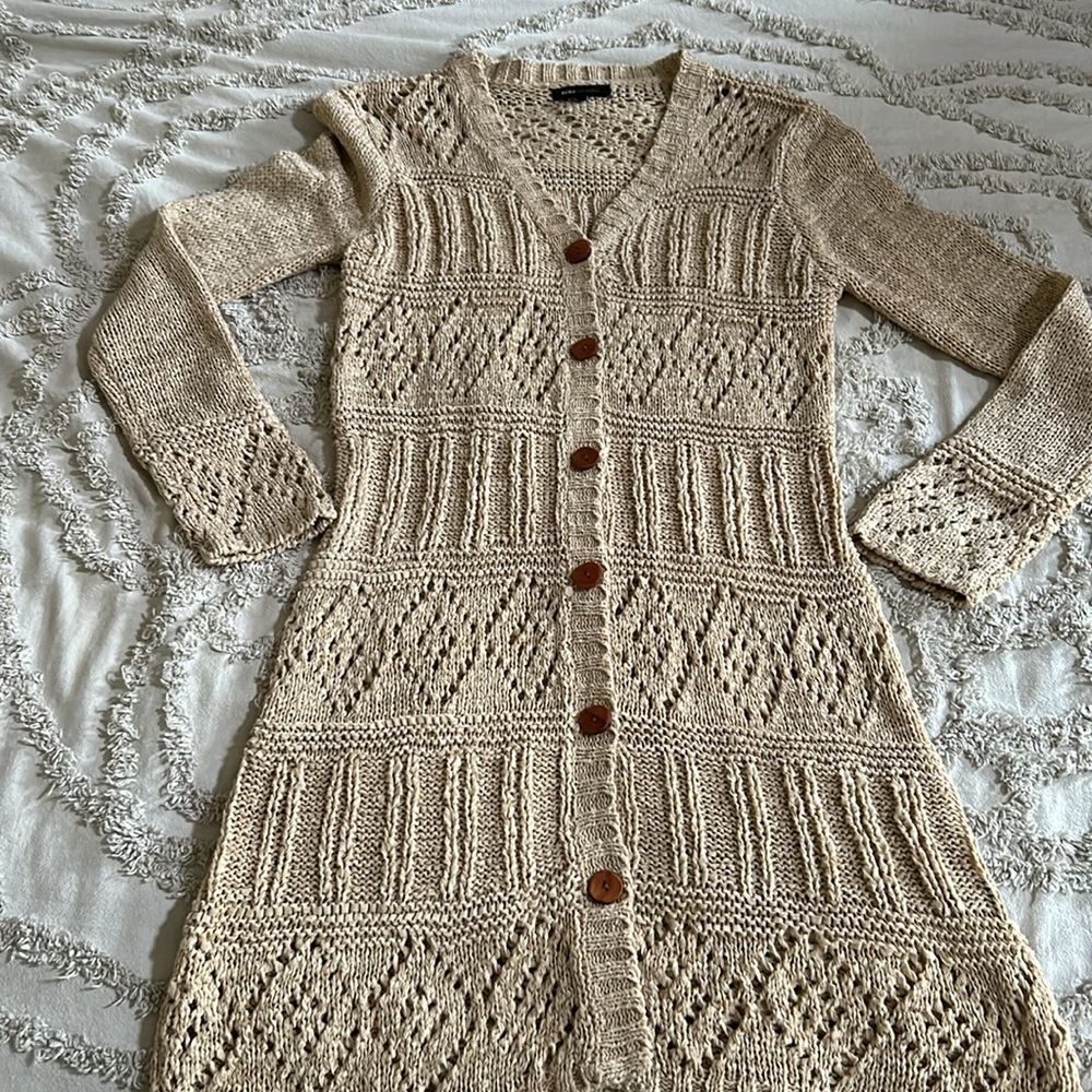 BCBG Maxazria Knit Long Wheat Duster Open Knit Cardigan Size Medium Worn Once